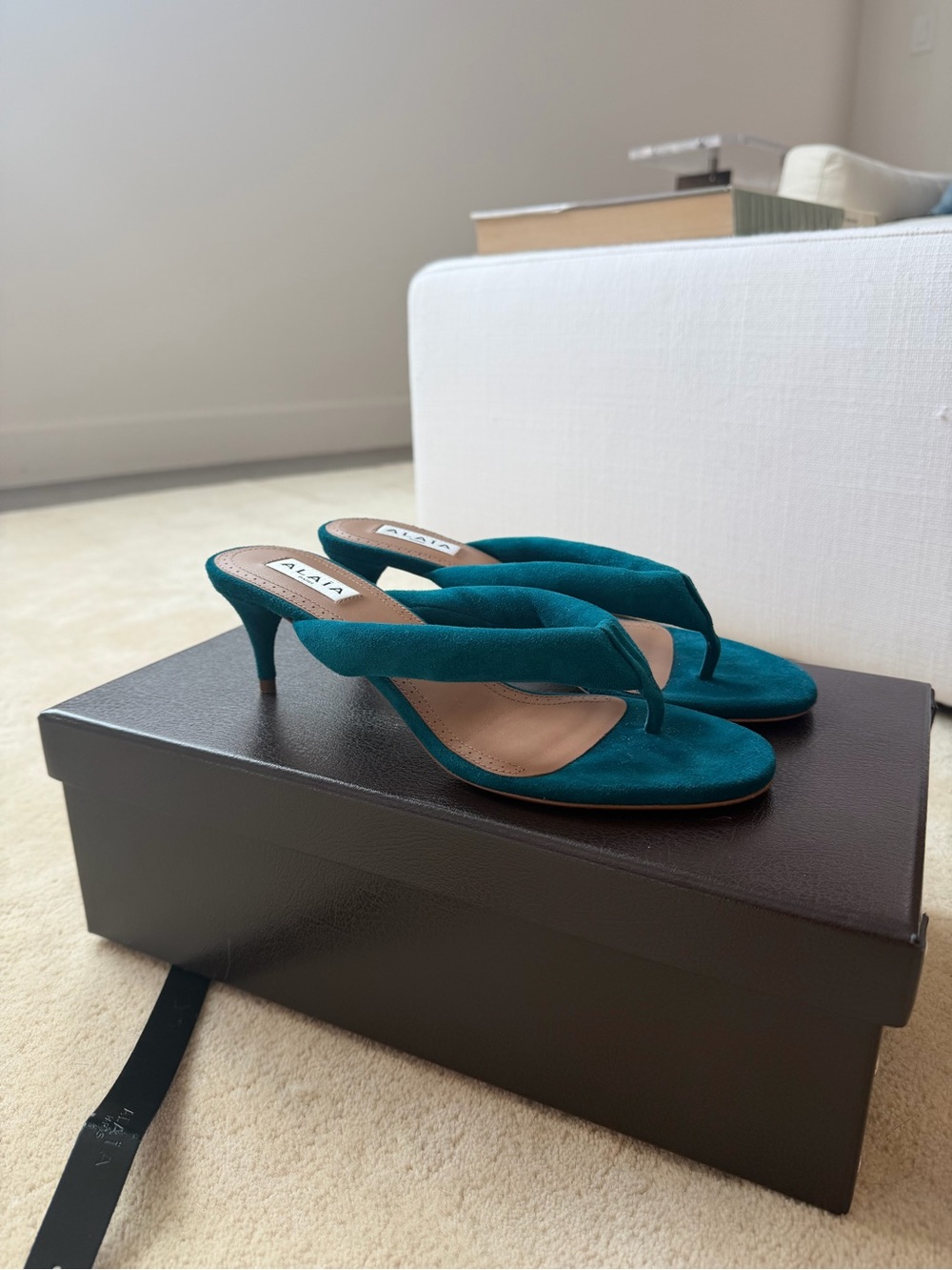ALAÏA HEEL THONG MULES IN BLUE ASUEDE